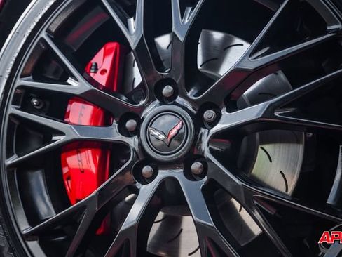 Used 2014 Chevrolet Corvette Stingray Coupe w/ 2LT Preferred Equipment Group image 3