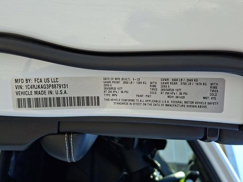 Used 2023 Jeep Grand Cherokee L Altitude image 29