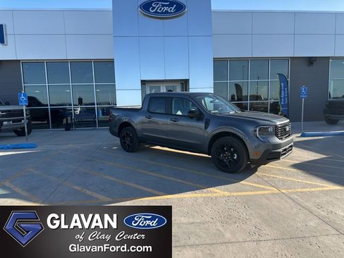 New 2026 Ford Maverick Lariat w/ Black Appearance Package image 1