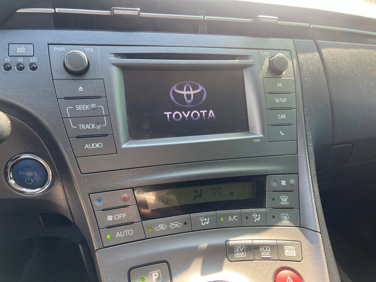 Used 2015 Toyota Prius Two FWD image 23