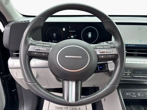 Used 2024 Hyundai Kona SEL w/ Convenience Package image 12