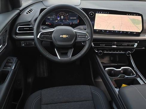 New 2026 Chevrolet Traverse LT w/ Driver Confidence Package FWD image 18