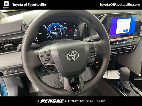 Used 2026 Toyota Camry LE FWD image 29