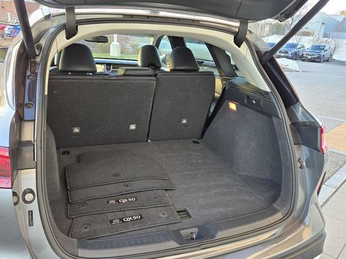 Certified 2020 INFINITI QX50 Luxe w/ Navigation Package image 23