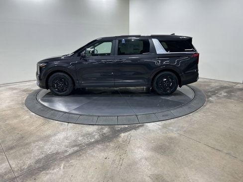 New 2026 Kia Carnival image 8