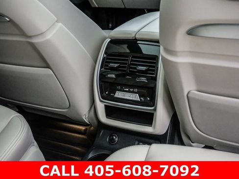 Used 2023 BMW X7 M60i w/ Executive Package AWD/4WD image 33