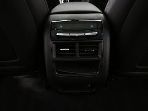 Used 2019 Cadillac XT5 Premium Luxury AWD/4WD image 16