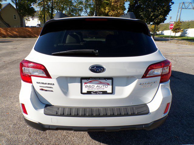 Used 2017 Subaru Outback 2.5i Limited w/ Popular Package #5 AWD/4WD image 4