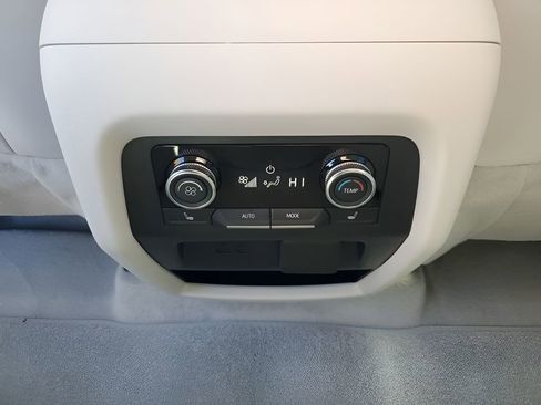 New 2026 Buick Enclave Avenir w/ Super Cruise Package image 21