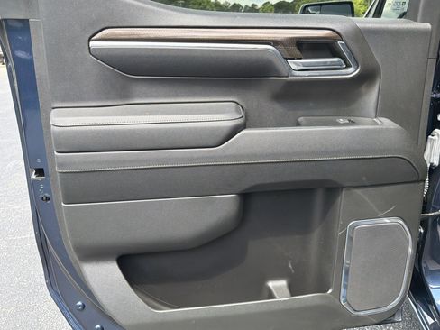 Used 2023 Chevrolet Silverado 1500 LT AWD/4WD image 21