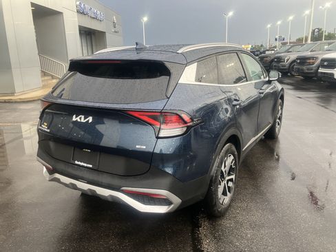 Used 2025 Kia Sportage EX AWD/4WD image 7