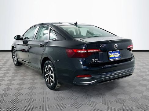 Used 2023 Volkswagen Jetta S image 5