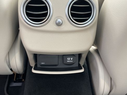 Used 2019 Mercedes-Benz E 300 image 41