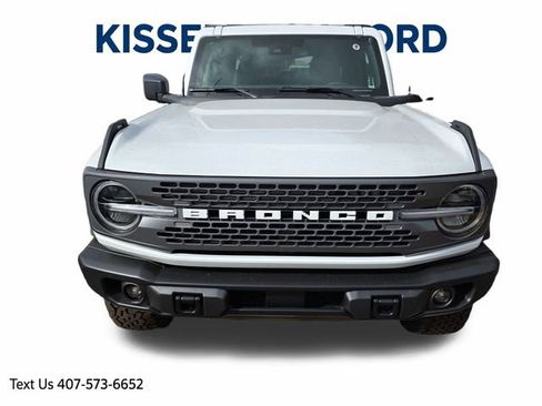 New 2025 Ford Bronco Badlands image 8