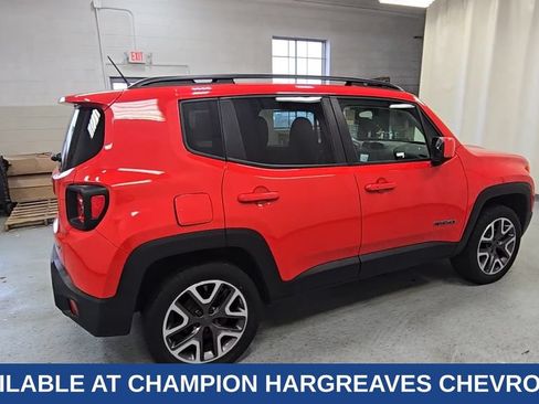 Used 2015 Jeep Renegade Latitude w/ Cold Weather Group AWD/4WD image 12