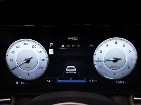 Used 2024 Hyundai Elantra Limited image 21