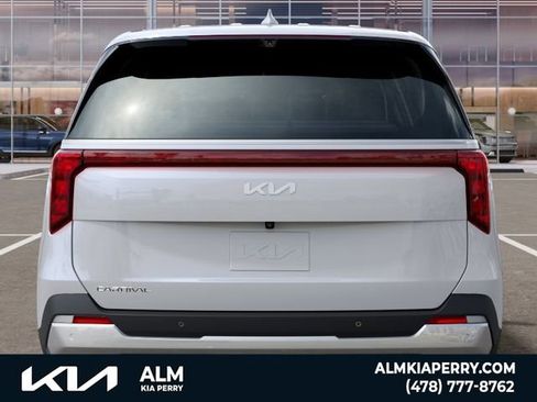 New 2026 Kia Carnival EX FWD image 13