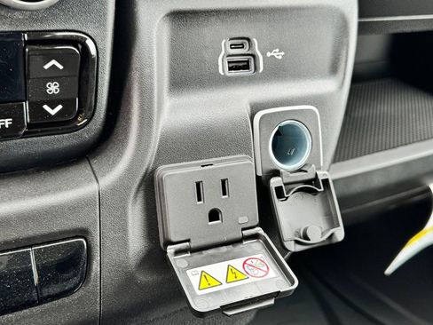 New 2026 RAM ProMaster 1500 w/ Convenience Group image 19