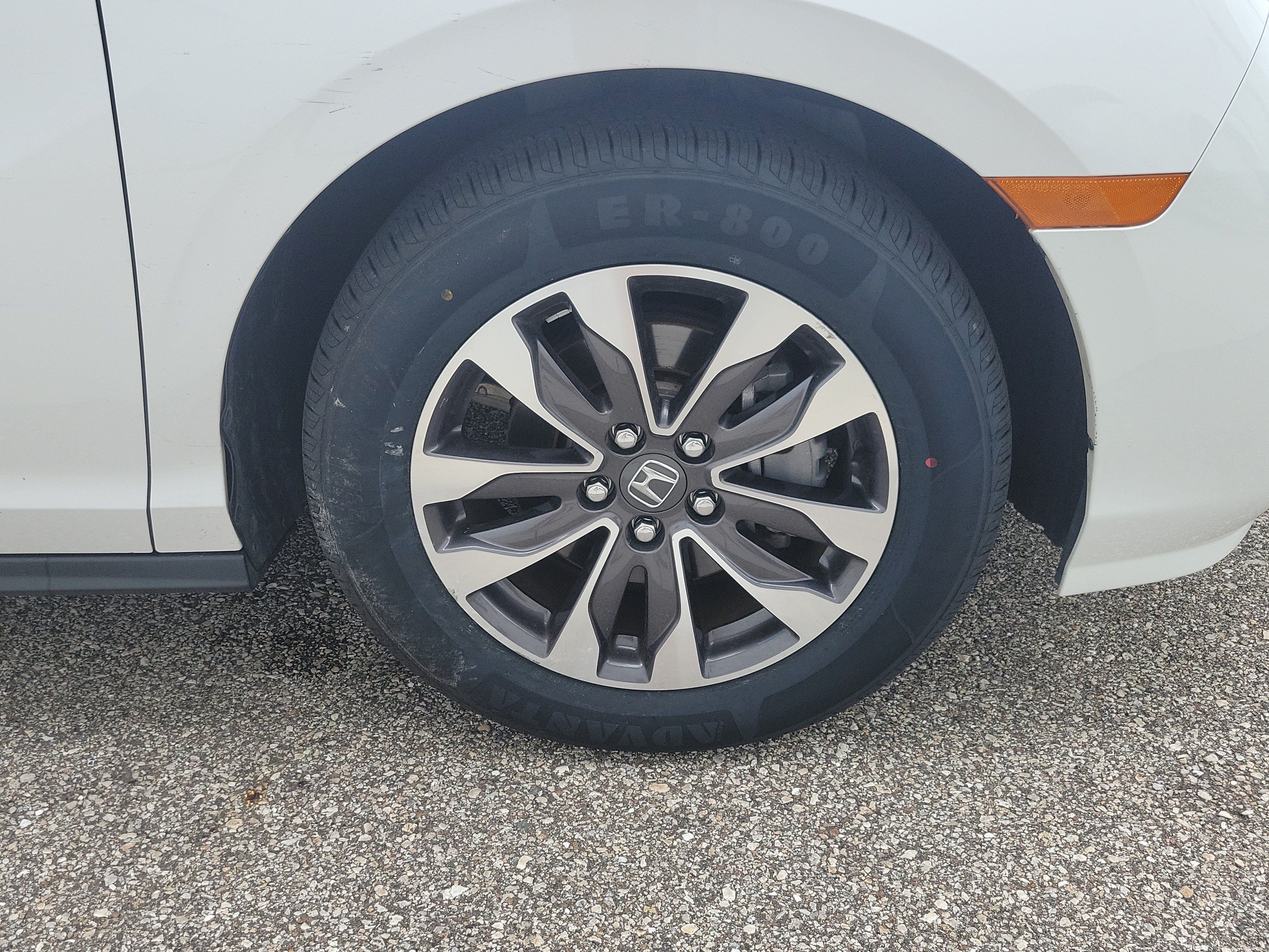 Used 2024 Honda Odyssey EX-L image 12