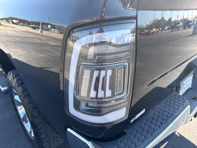 Used 2015 RAM 1500 Laramie w/ Convenience Group AWD/4WD image 10