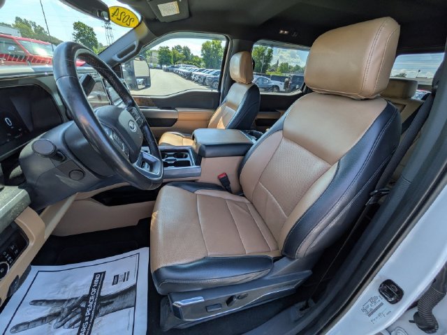 Used 2024 Ford F550 4x4 Crew Cab Super Duty image 7