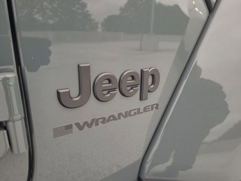 New 2026 Jeep Wrangler Unlimited Sahara AWD/4WD image 23