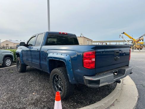 Used 2018 Chevrolet Silverado 1500 LT w/ All Star Edition AWD/4WD image 3