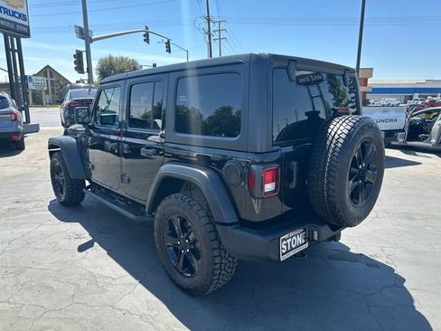 Used 2021 Jeep Wrangler Unlimited Sport AWD/4WD image 5