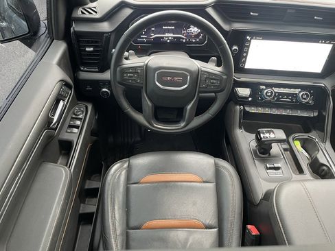 Used 2024 GMC Sierra 1500 AT4 w/ Technology Package image 25