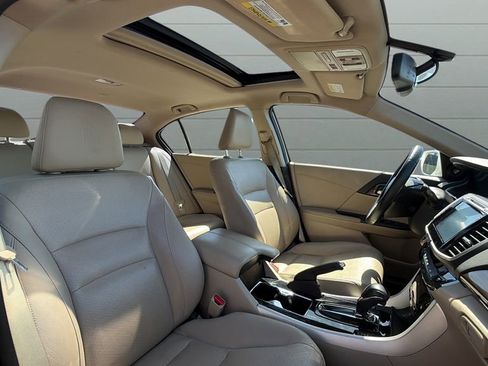 Used 2017 Honda Accord EX-L image 25