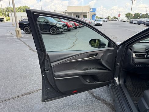 Used 2025 Toyota Camry LE FWD image 16