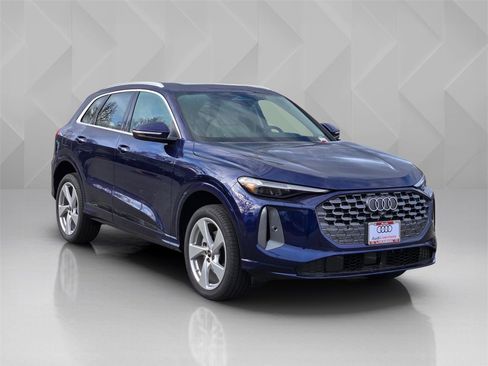 New 2025 Audi Q5 Premium Plus image 8