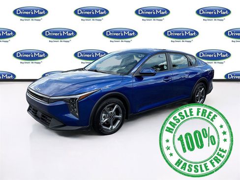 Used 2025 Kia K4 LXS image 3