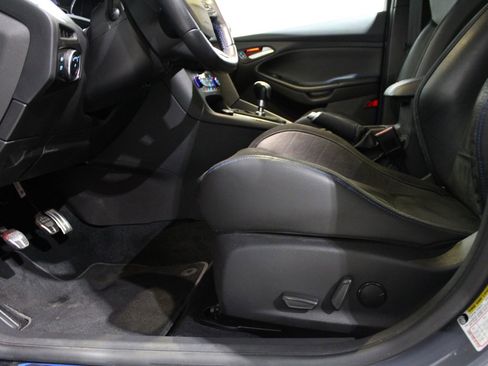 Used 2017 Ford Focus RS image 23