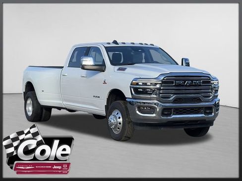 Used 2025 RAM 3500 Laramie image 1