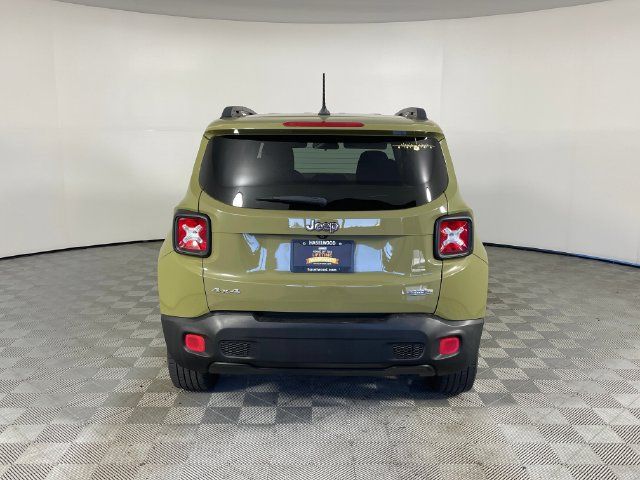 Used 2015 Jeep Renegade Latitude w/ Popular Equipment Group AWD/4WD image 22