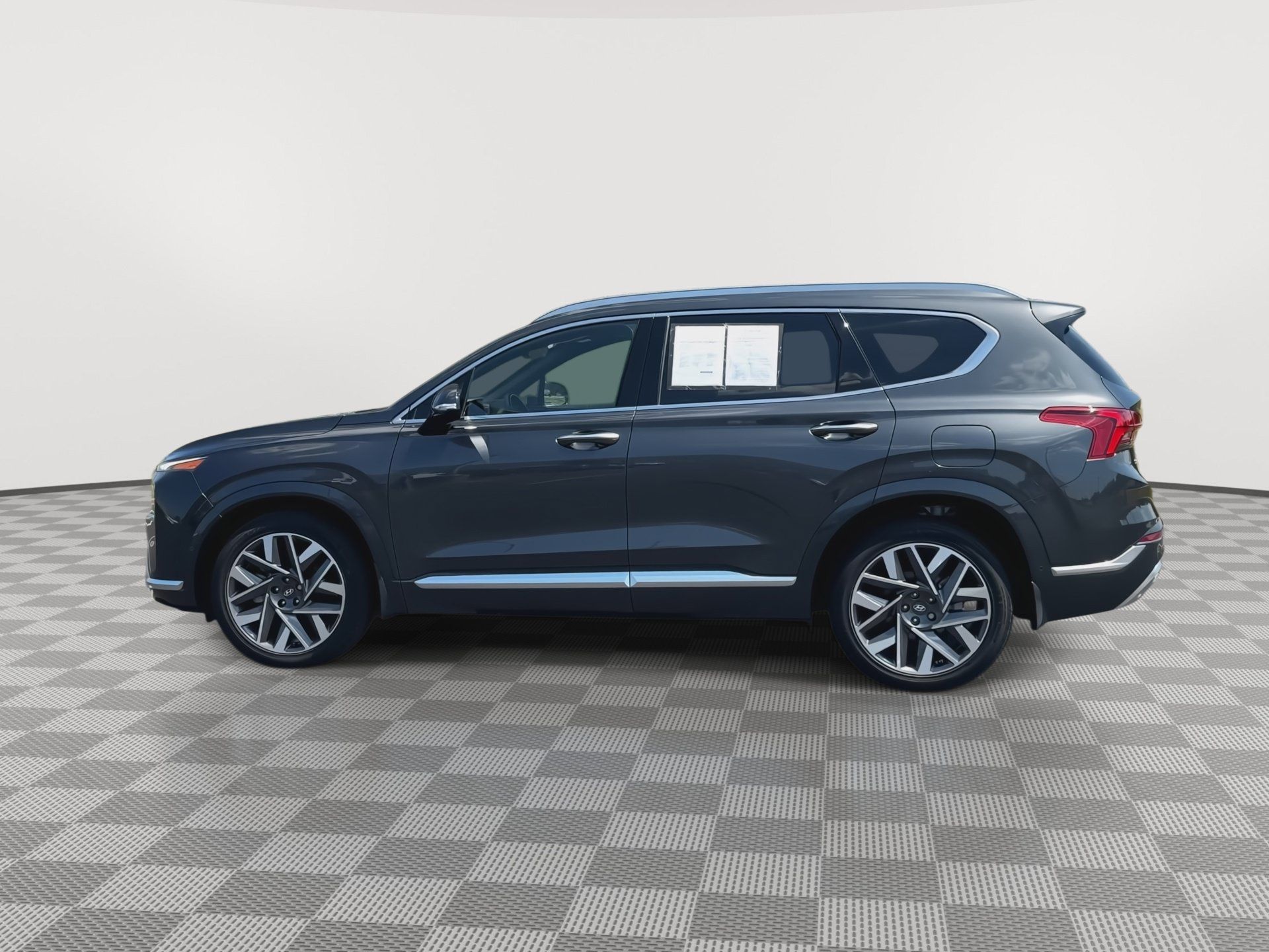 Used 2023 Hyundai Santa Fe Calligraphy w/ Cargo Package FWD image 5