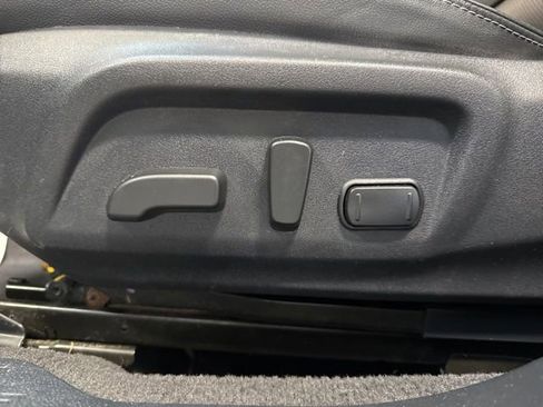 Used 2019 Subaru Outback 2.5i Limited AWD/4WD image 25