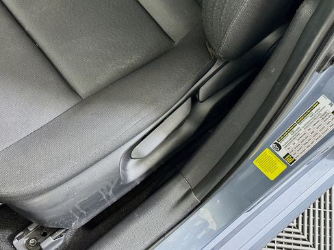 Used 2024 Toyota Corolla LE FWD image 13