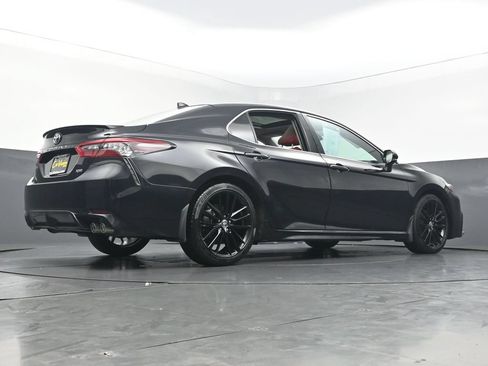 Used 2022 Toyota Camry XSE FWD image 40