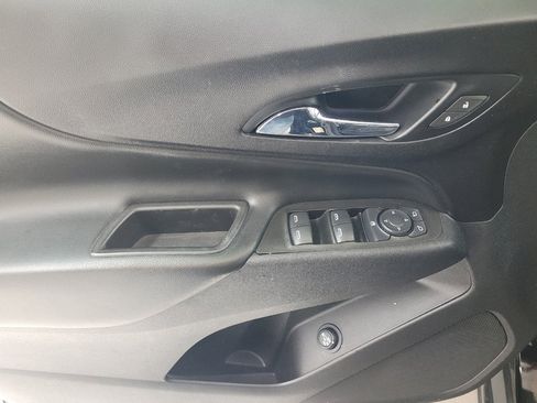 Used 2021 Chevrolet Equinox LT FWD image 27