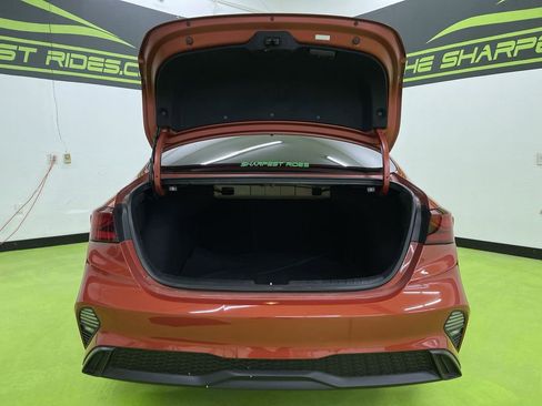 Used 2024 Kia Forte LXS w/ LXS Technology Package image 9