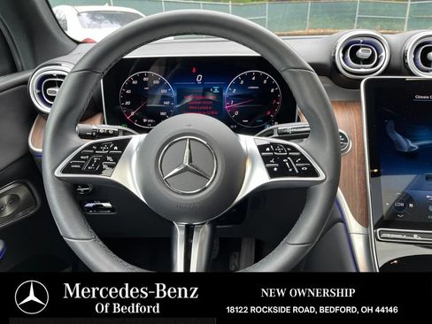 Used 2026 Mercedes-Benz GLC 300 4MATIC image 23