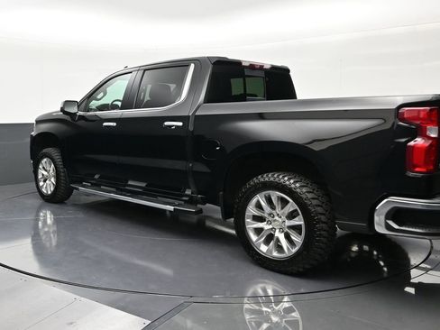 Used 2020 Chevrolet Silverado 1500 LTZ w/ LTZ Plus Package RWD image 3