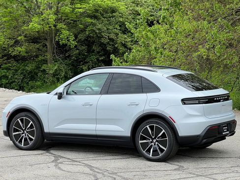 New 2026 Porsche Macan 4 Electric AWD/4WD image 3