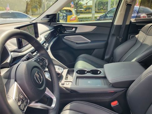Used 2026 Acura MDX w/ Technology Package image 17