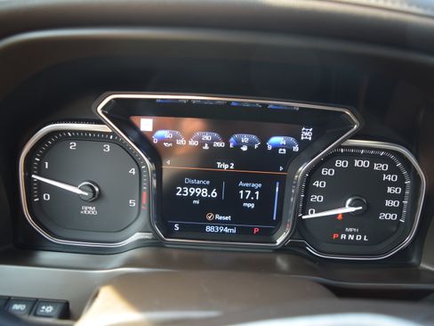 Used 2022 GMC Sierra 2500 Denali w/ Denali Ultimate Package AWD/4WD image 15