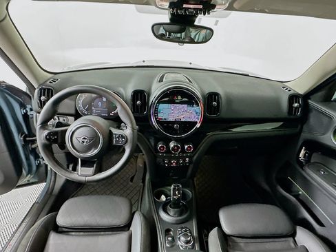 Used 2022 MINI Cooper Countryman S w/ Premium Package FWD image 3