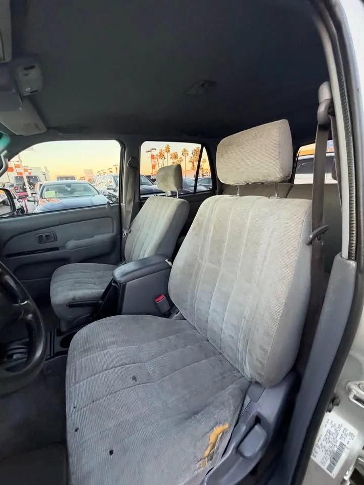Used 2000 Toyota 4Runner 2WD image 7