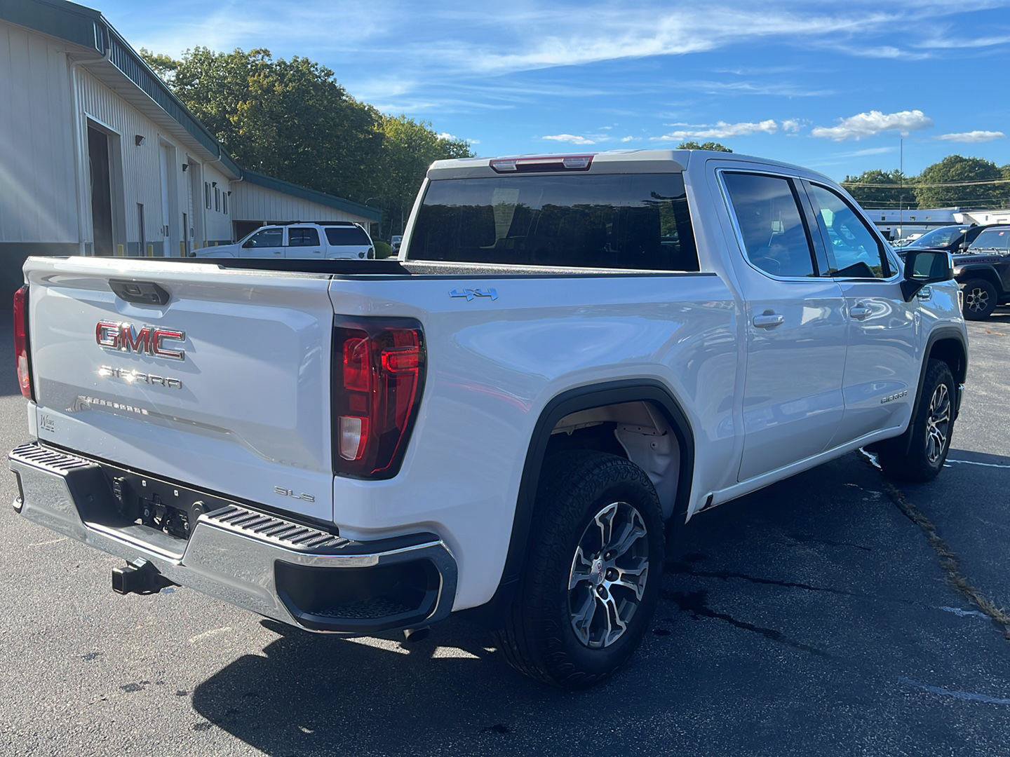 Certified 2024 GMC Sierra 1500 SLE AWD/4WD image 5